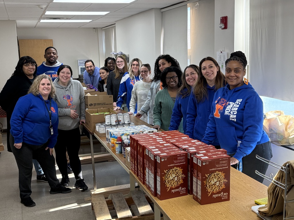 Group of people smiling 
