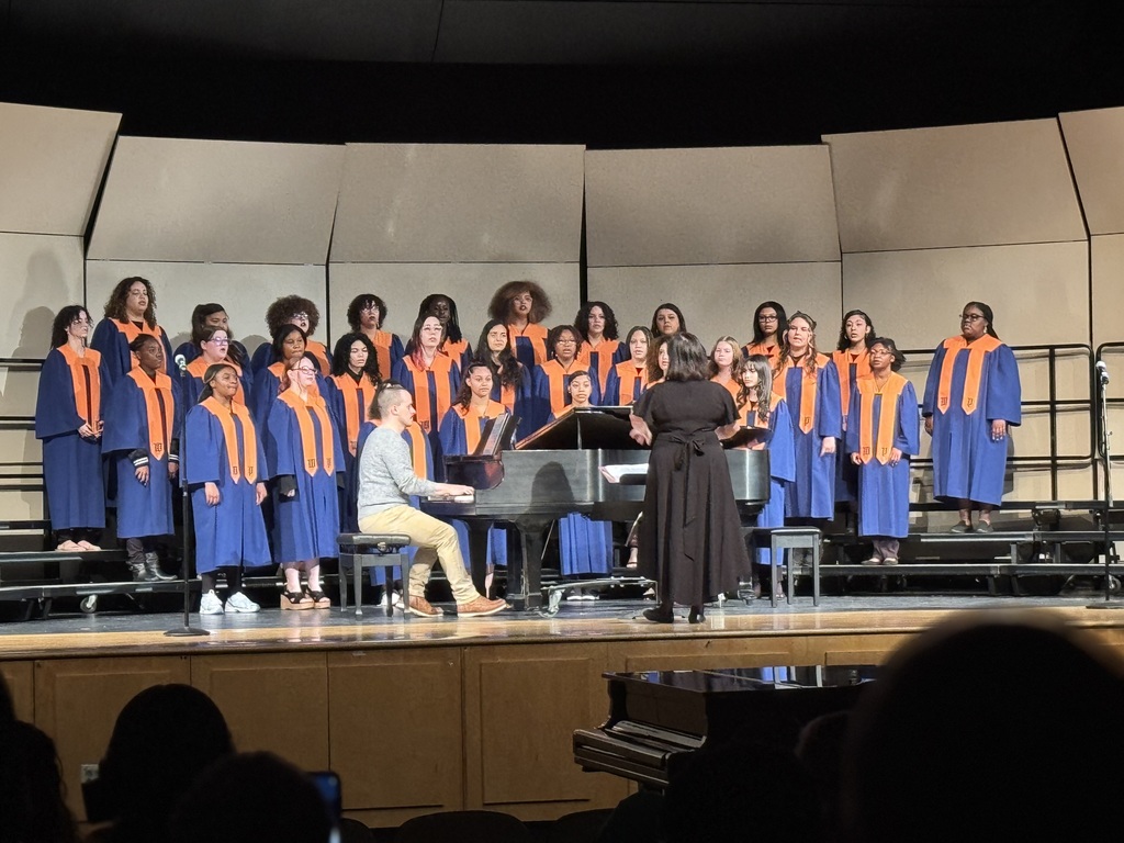 WPSHS Spring Choral Concert - Choir singing