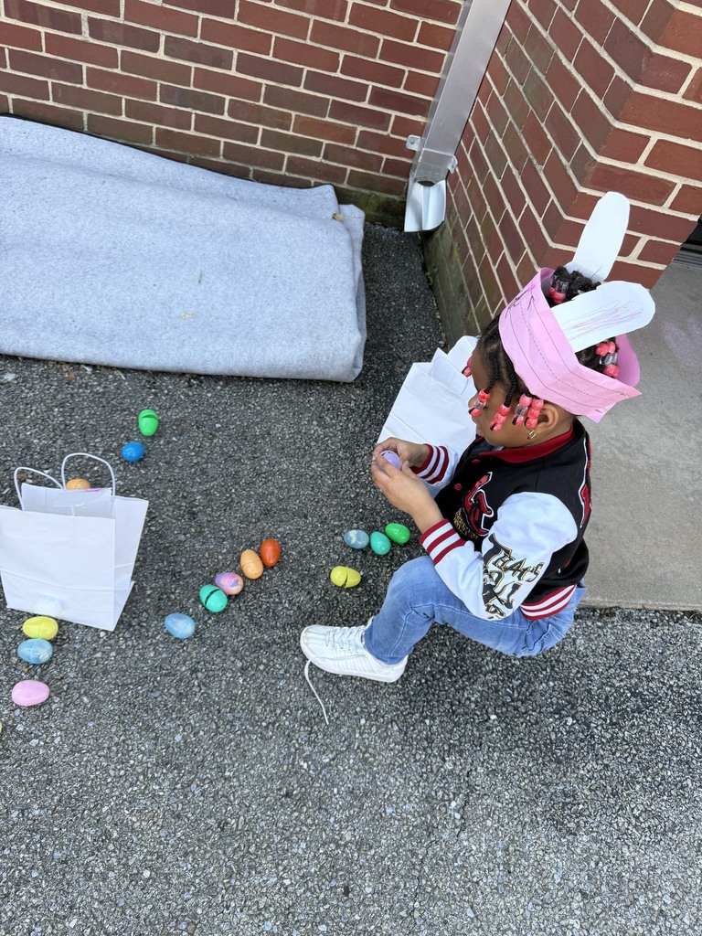 McKinley PreK-8 students are participating in a school-wide Egg Hunt outdoors. 