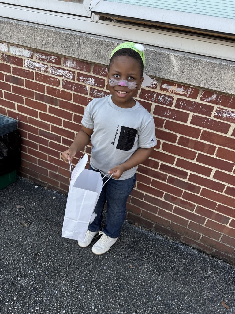 McKinley PreK-8 students are participating in a school-wide Egg Hunt outdoors. 