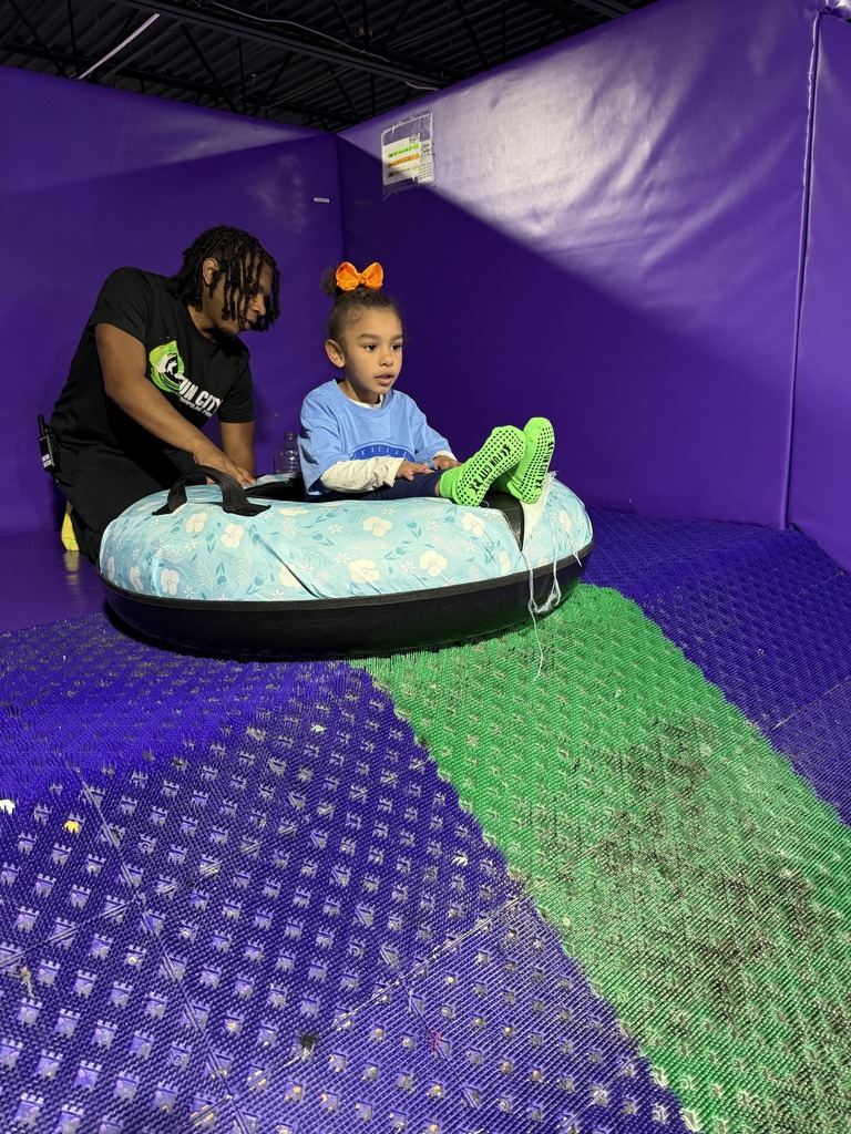 Jackson Pre-K students recently went on a field trip to Fun City. 