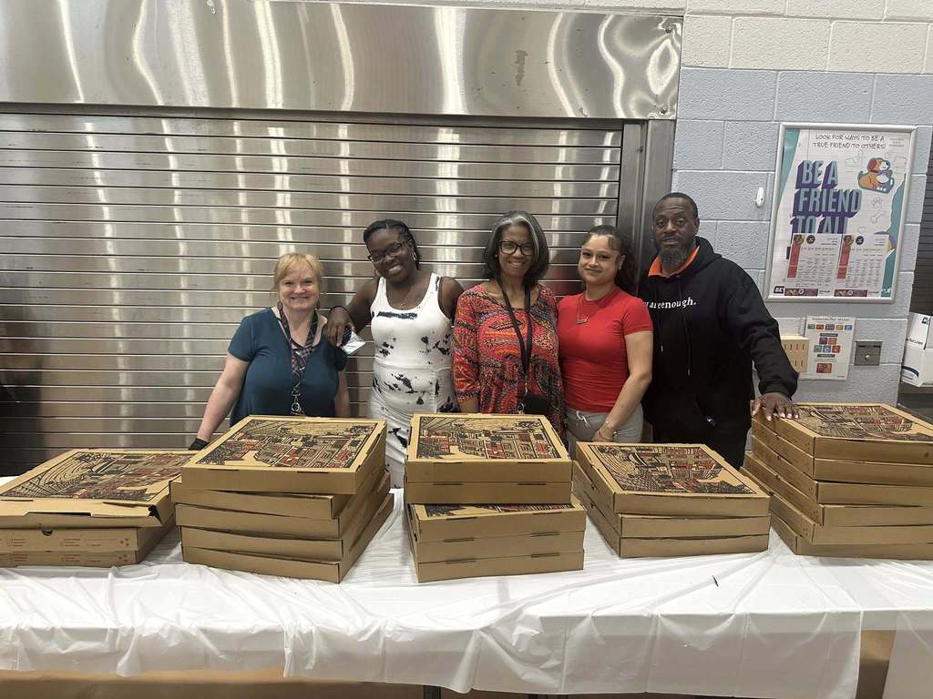 Ferguson PreK-8 families and staff recently gathered to participate in Paint Night in the Ferguson Cafeteria.