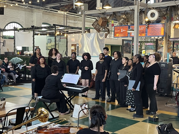 WPSHS performing in central market