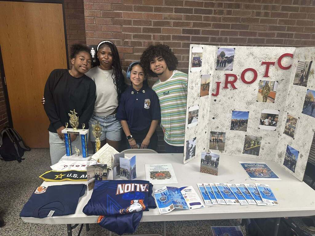 Rising 9th grade students recently visited William Penn Senior High School to receive a glimpse of the high school student life.