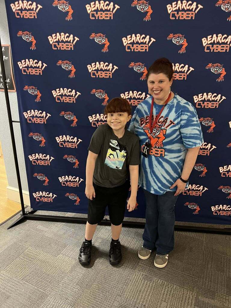 Bearcat Cyber Academy students, staff, and families recently came together to enjoy an End of Year Celebration that was filled with delicious food, exciting games, prizes, and more!
