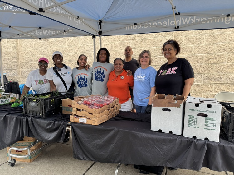 District staff, students, families and local community partners recently attended the district’s annual resource fair.