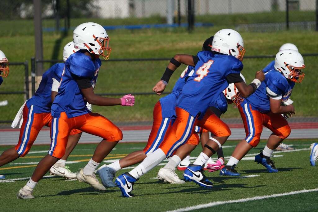 Our Boys 8th Grade Football team recently played against New Oxford with a final score of 26-0.