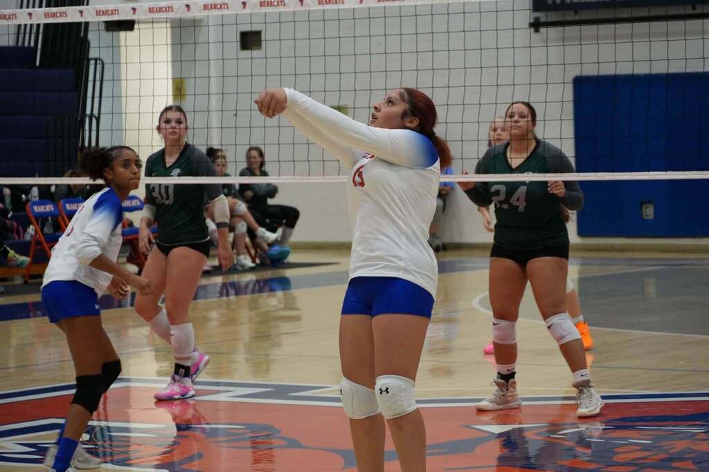 Our York High Girls Volleyball team recently played against York Tech in a school gymnasium. 