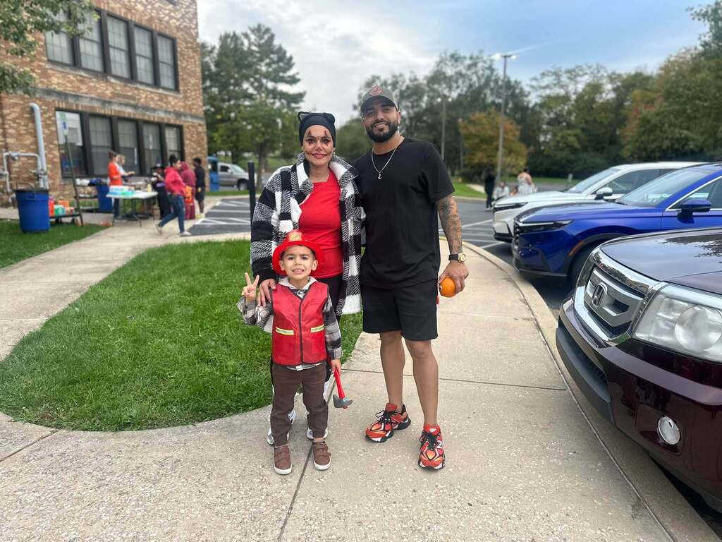Smith STEAM Academy families and staff recently participated in their annual Trunk or Treat outdoors.
