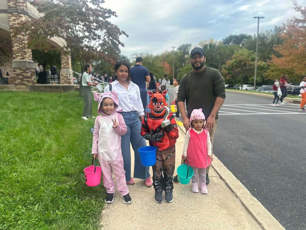 Smith STEAM Academy families and staff recently participated in their annual Trunk or Treat outdoors.