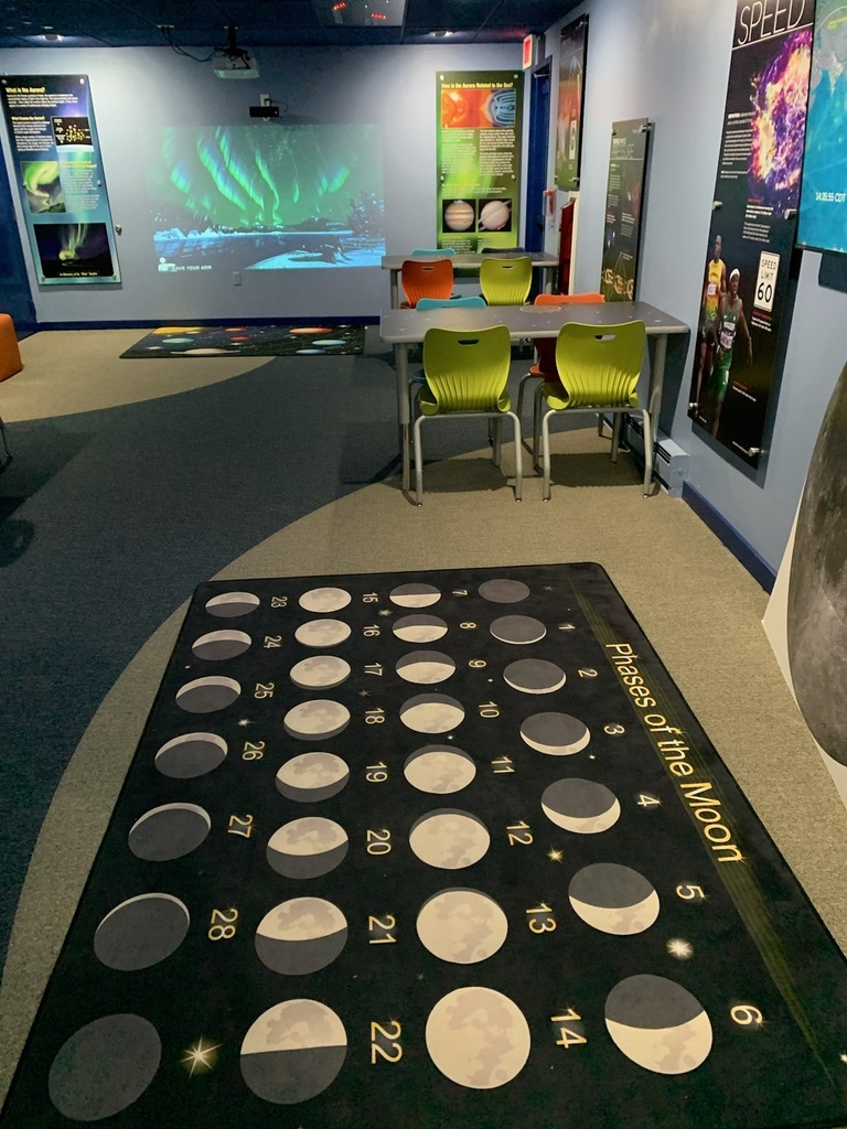 We are happy to welcome back our first School District of Waukesha schools to the planetarium in 2026!  This week, we'll see 3rd graders from Waukesha STEM Academy, Summit View, and Heyer!  Also, see you soon 8th graders from Horning Middle School and Les Paul!  Third graders will enjoy Extreme Weather and eighth graders will view Unseen Universe  #wherethestarshangout
