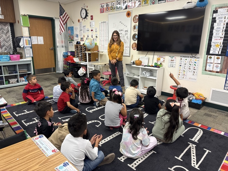 Mrs. Vavrina’s class had a blast exploring the pumpkin life cycle with Ms. Erin!