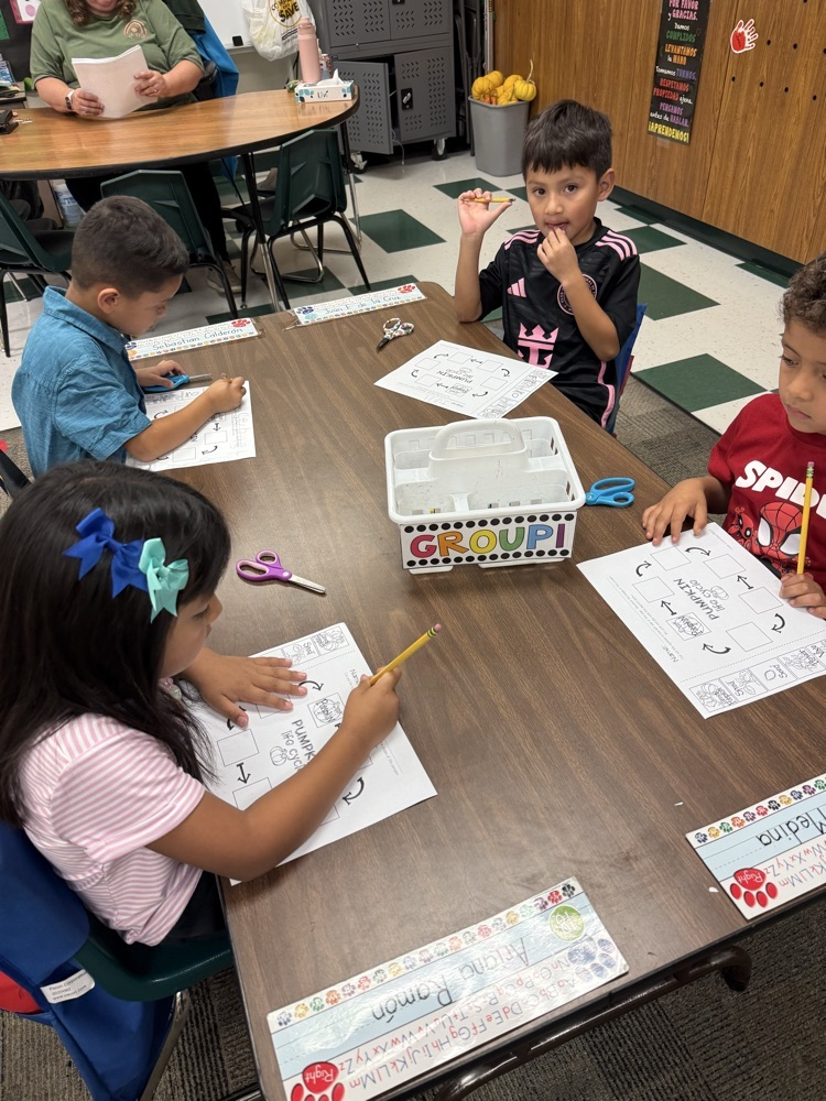 Mrs. Vavrina’s class had a blast exploring the pumpkin life cycle with Ms. Erin!