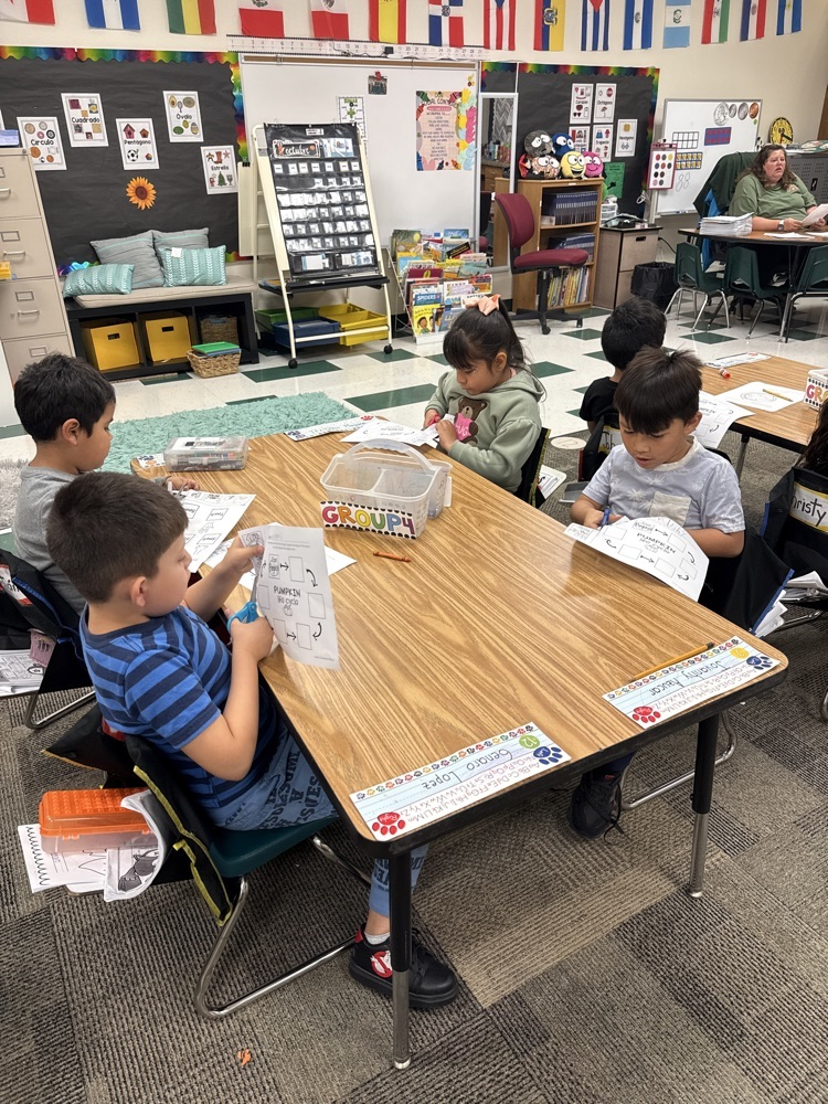 Mrs. Vavrina’s class had a blast exploring the pumpkin life cycle with Ms. Erin!