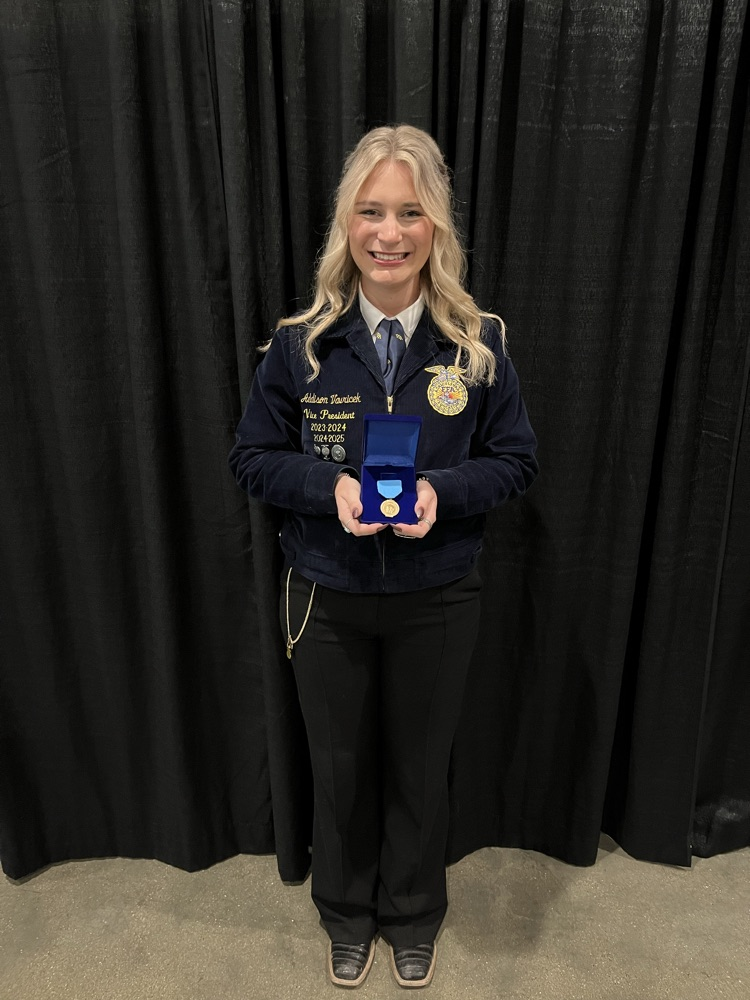 BRINGING HOME SOME HARDWARE🏆 The Schuyler FFA Livestock Evaluation Team placed 4th in the nation! A special congratulations to Addy Vavricek for finishing 10th individually. We couldn’t be more proud!