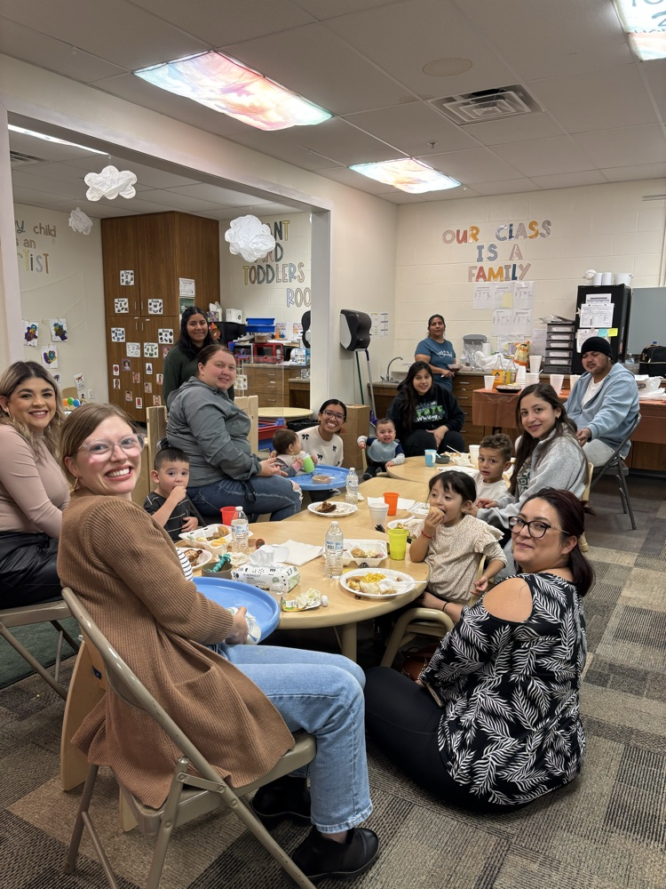 Daycare Thanksgiving meal with parents! 