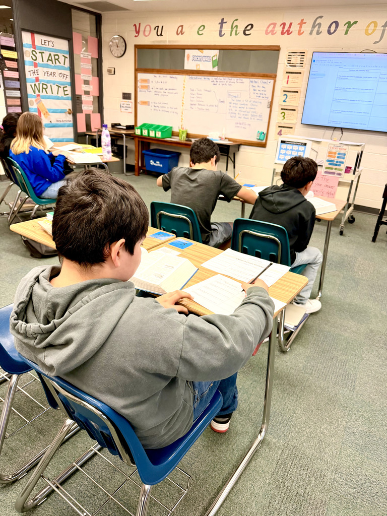 📚💡 Learning the basics, mastering the magic. Dictionaries + context clues = writing success! 6th Grade Writing Class!