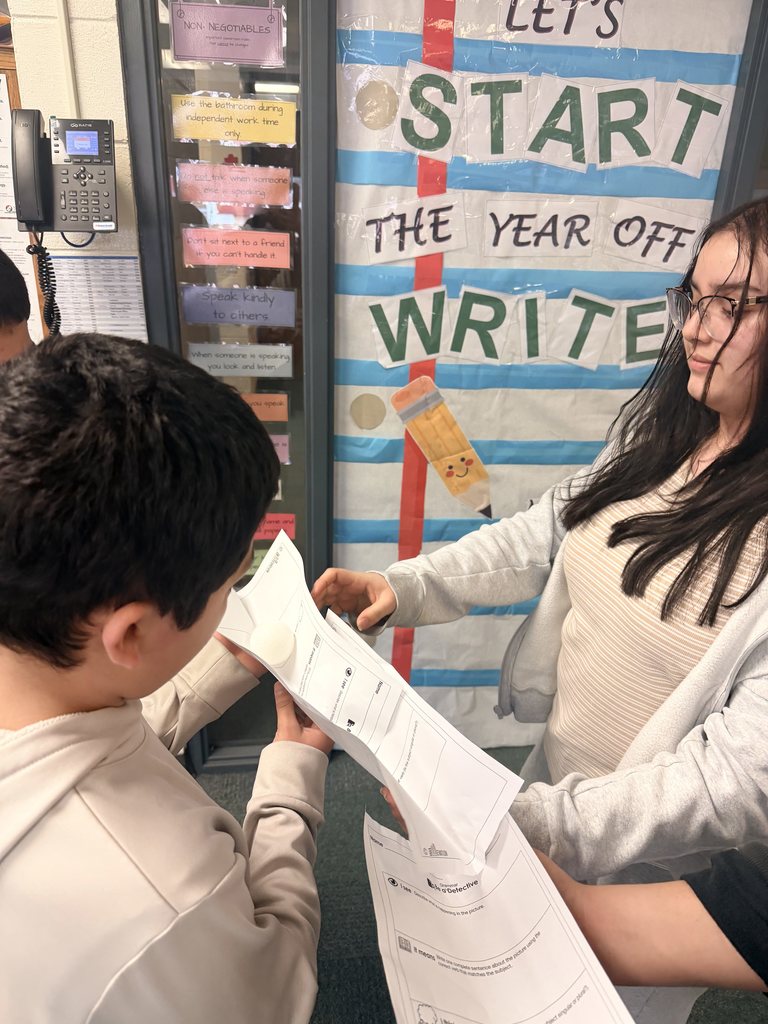 🎯🤝 Warrior Time Fun! 6th graders with Mrs. Arriola had a blast guiding a ball through a paper pipe and aiming it into the bin—no drops allowed! Great teamwork in action.
