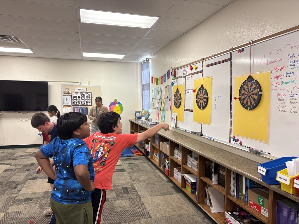 🎯 Dart Club is on target!  Students are building focus, accuracy, and confidence while having a blast competing with friends. Every throw brings improvement and excitement! 🎉  #AfterSchoolProgram