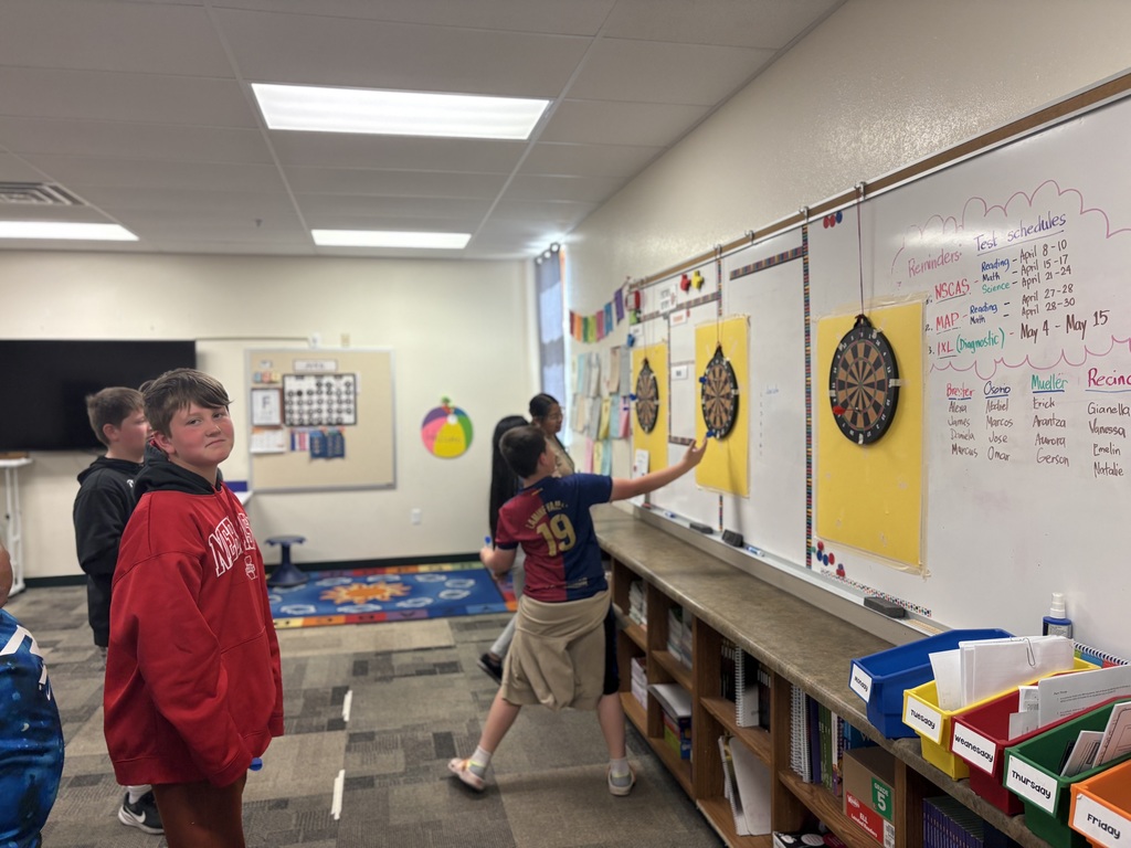 🎯 Dart Club is on target!  Students are building focus, accuracy, and confidence while having a blast competing with friends. Every throw brings improvement and excitement! 🎉  #AfterSchoolProgram