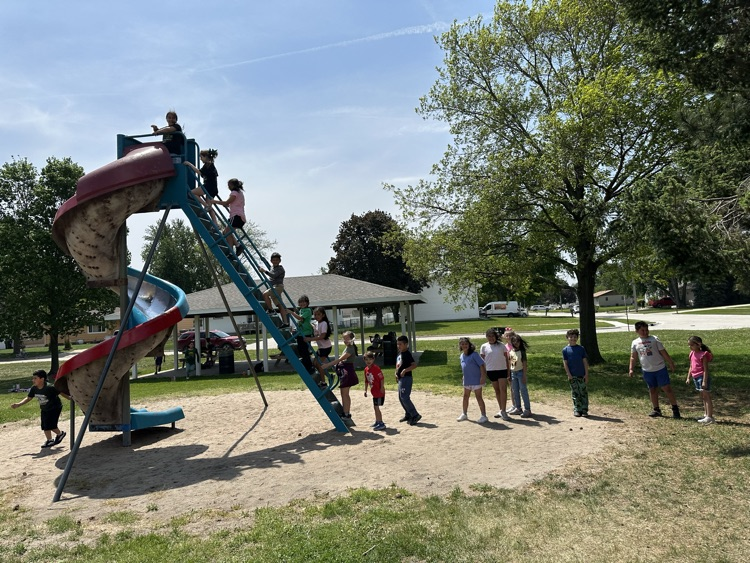 Park Day!!☀️🛝💫