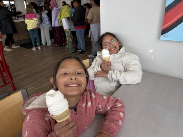 Miss Keller's class had a fun-filled day! We had ramen noodles for a snack, ice cream for dessert, and a trip to the library!