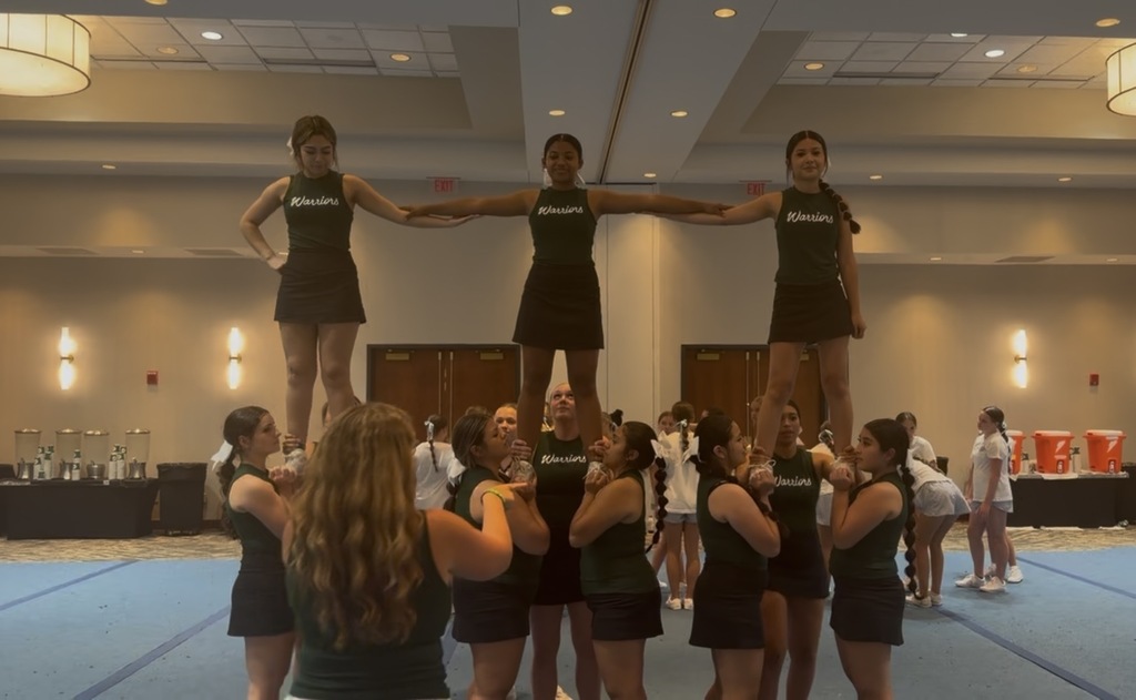 Connecting a pyramid stunt sequence