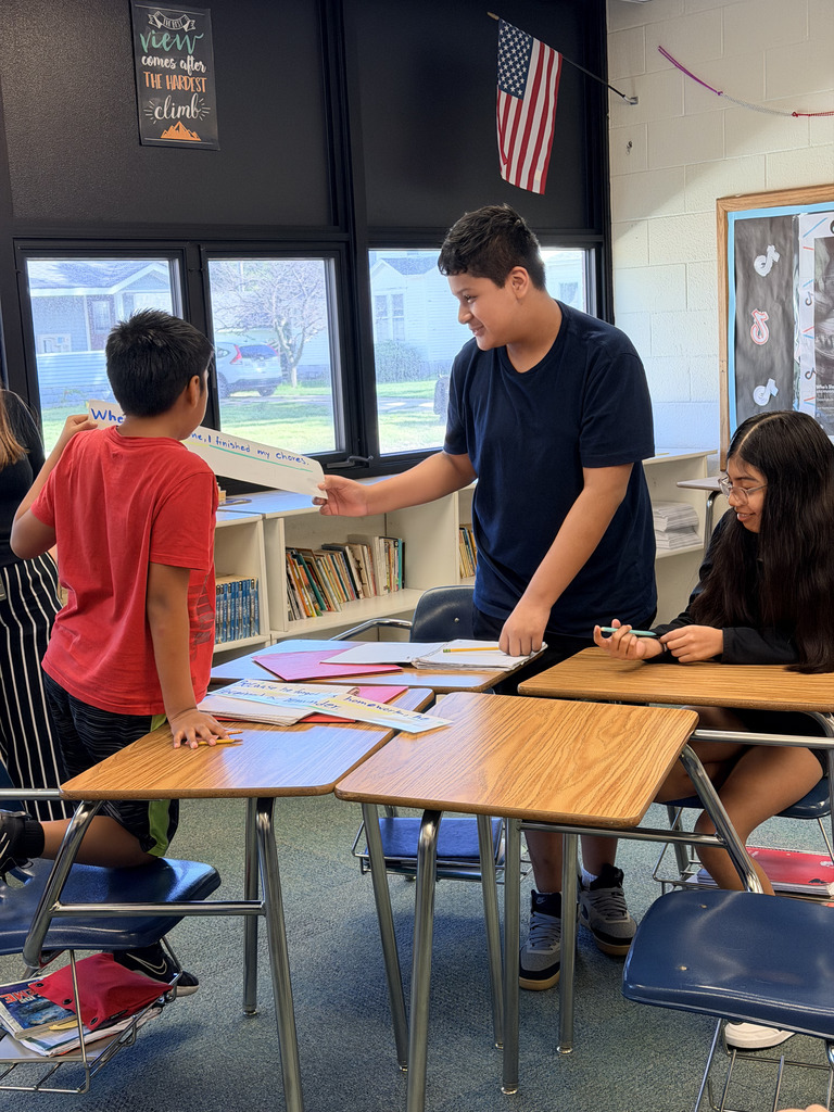 🧩✍️ Think, arrange, and create! | ¡Piensa, organiza y crea!  Our 6th-grade writing class worked together in an engaging group activity—arranging clauses in the correct order to build complete sentences and confidently sharing their creations with the class! 📚💬👏   ¡Aprendiendo juntos, construyendo oraciones y disfrutando de la escritura! 🌟  Nuestra  de escritura de 6.º grado trabajó en equipo en una actividad dinámica: organizaron las cláusulas en el orden correcto para formar oraciones completas y luego compartieron sus creaciones con toda la clase. 📖🤝✨