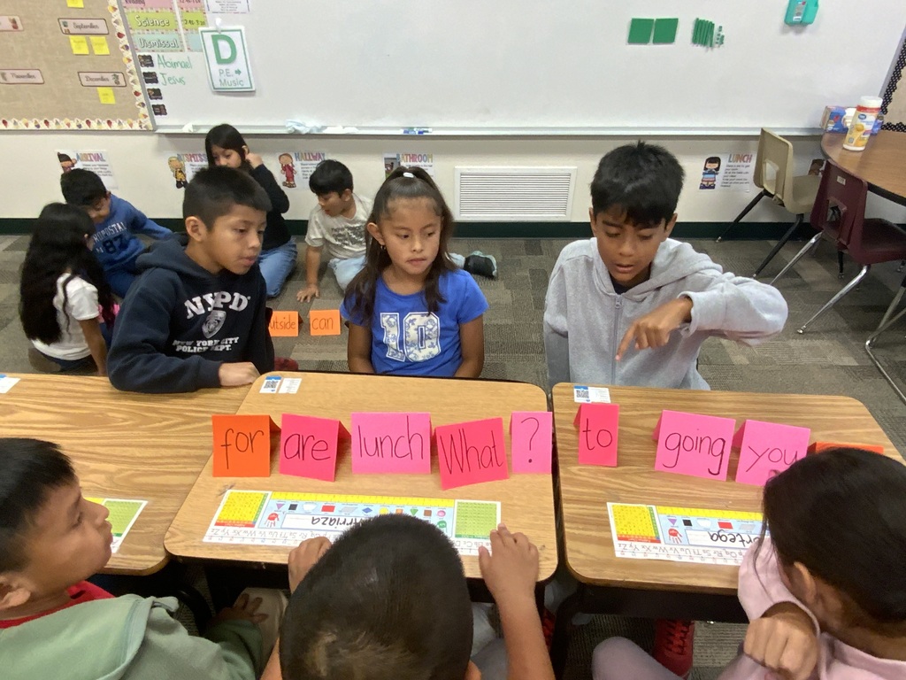 Mrs. Cariit’s class had fun learning how to build and create and create complete sentences!