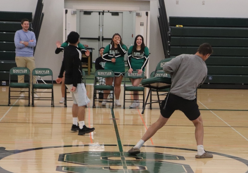 Max wins musical chairs