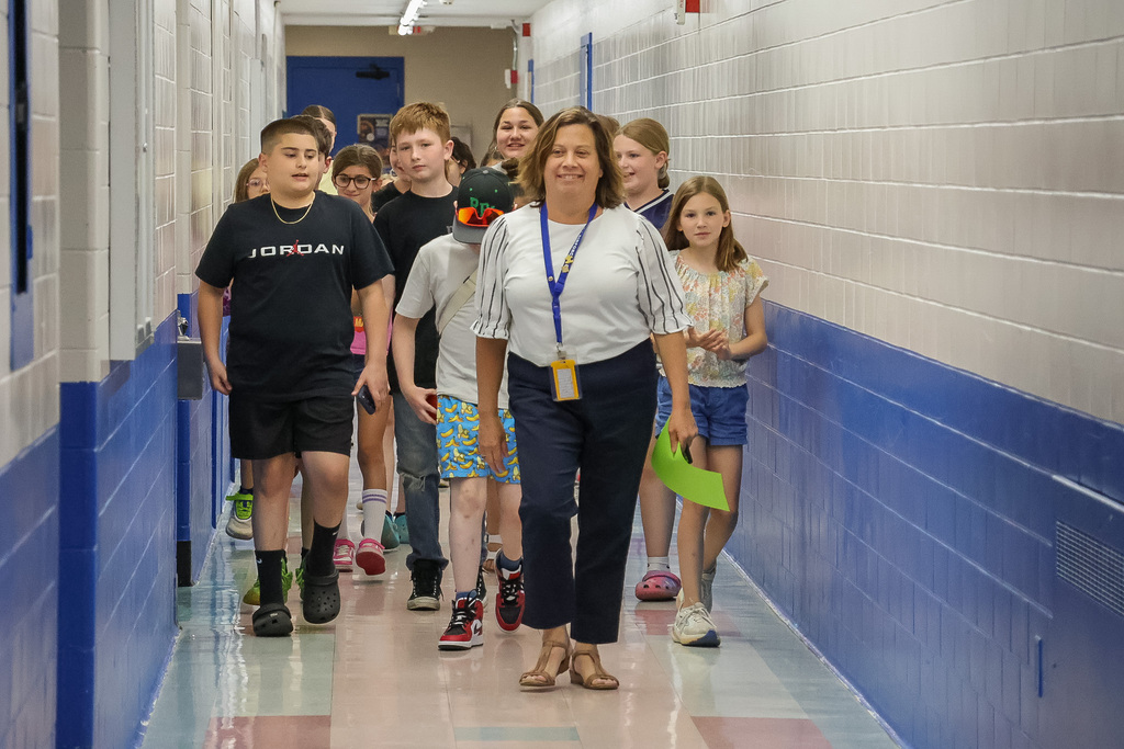 middle school open house tour 