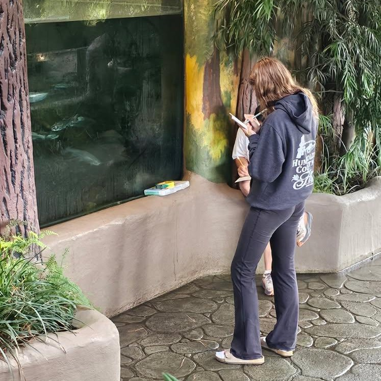 journaling at fish exhibit 