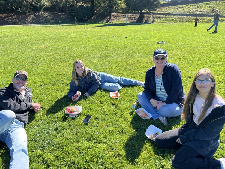 lunch on the lawn