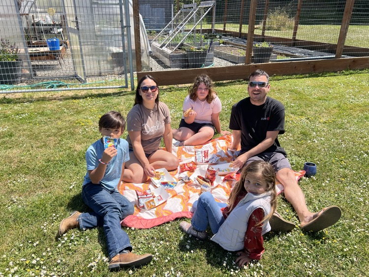 lunch on the lawn