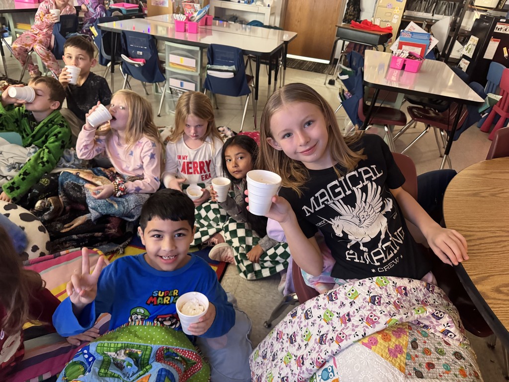 students drinking hot chocolatre