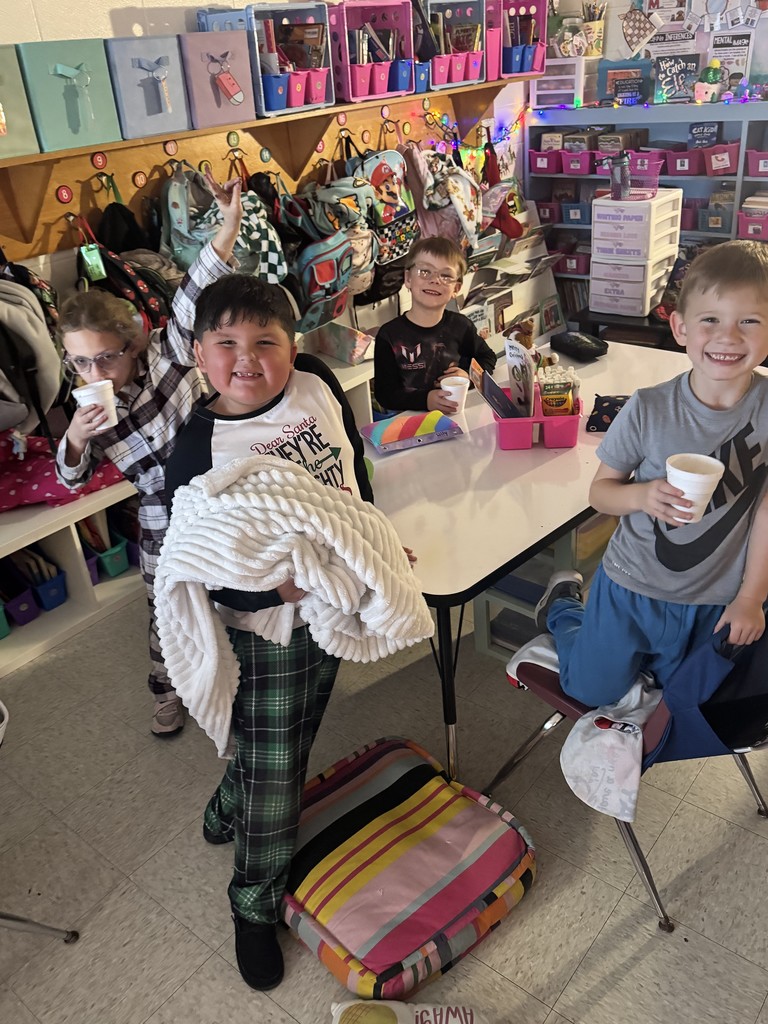 students watching Polar Express