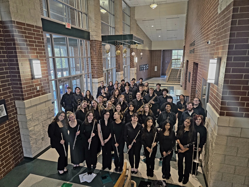 hs group photo, all students dressed in black