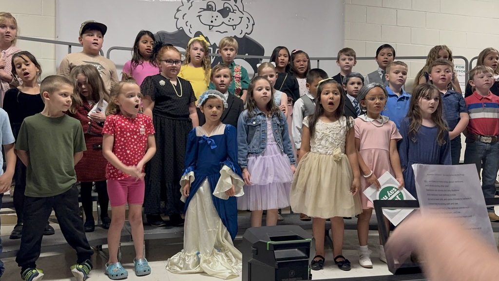 2nd grade students singing at school program