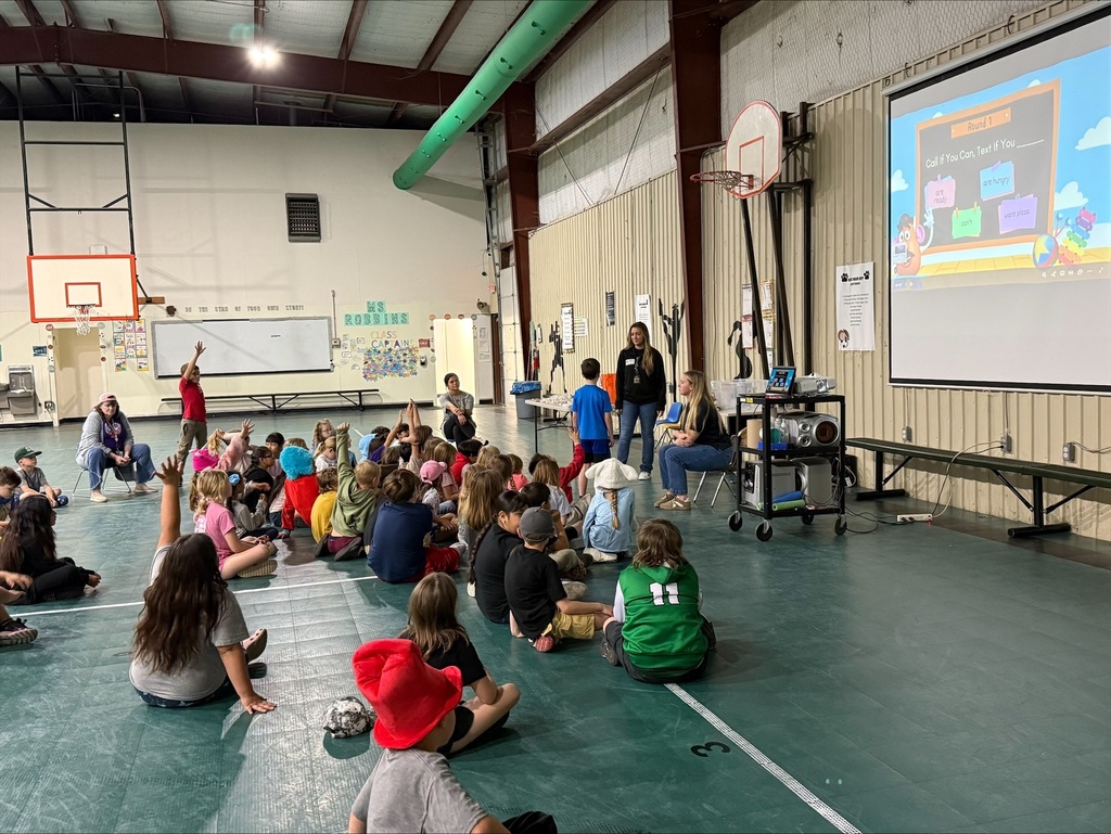 students participating in 911 presentation