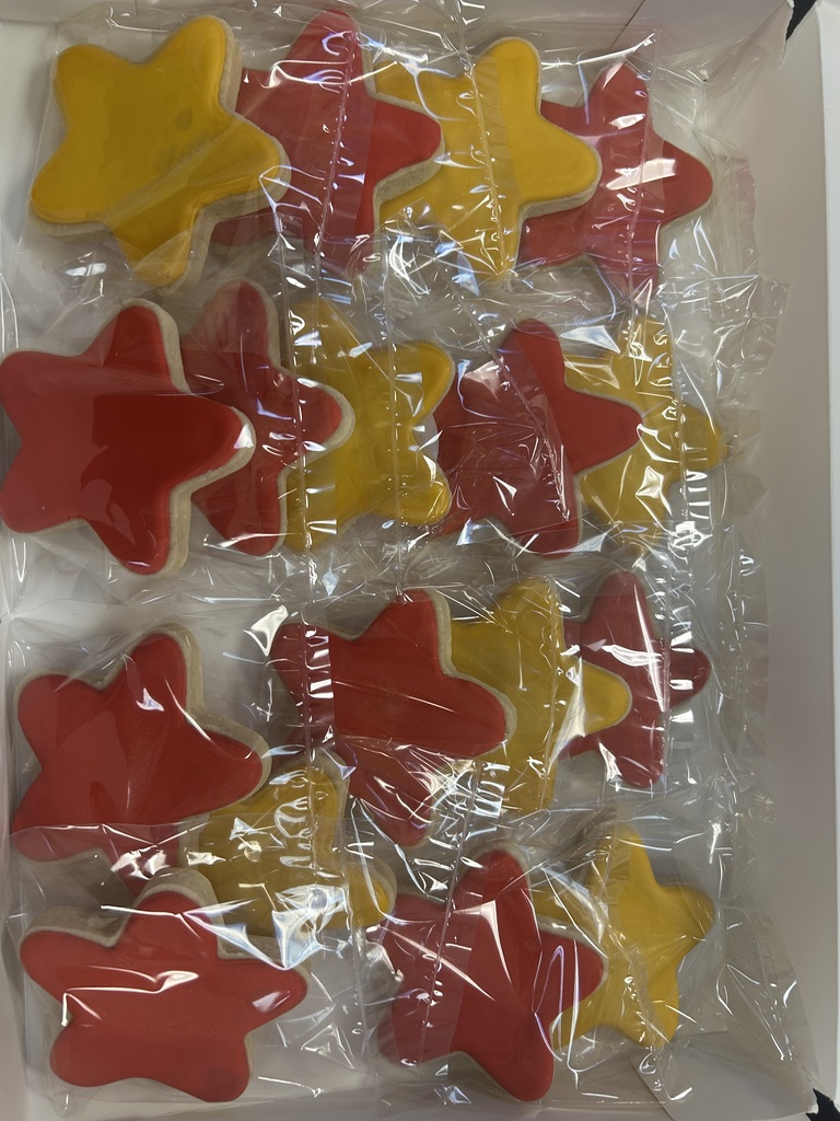 star shaped yellow and red cookies