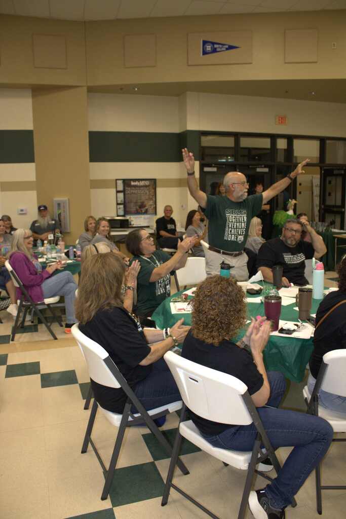 picture of Tom Kuhn winning a prize