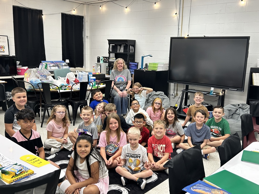 group photo of Mrs. Mitchell's class