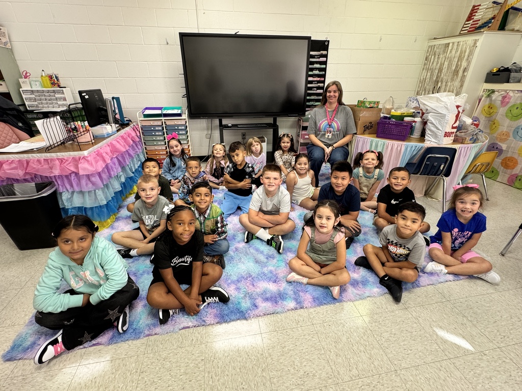 group photo of Mrs. Jones class