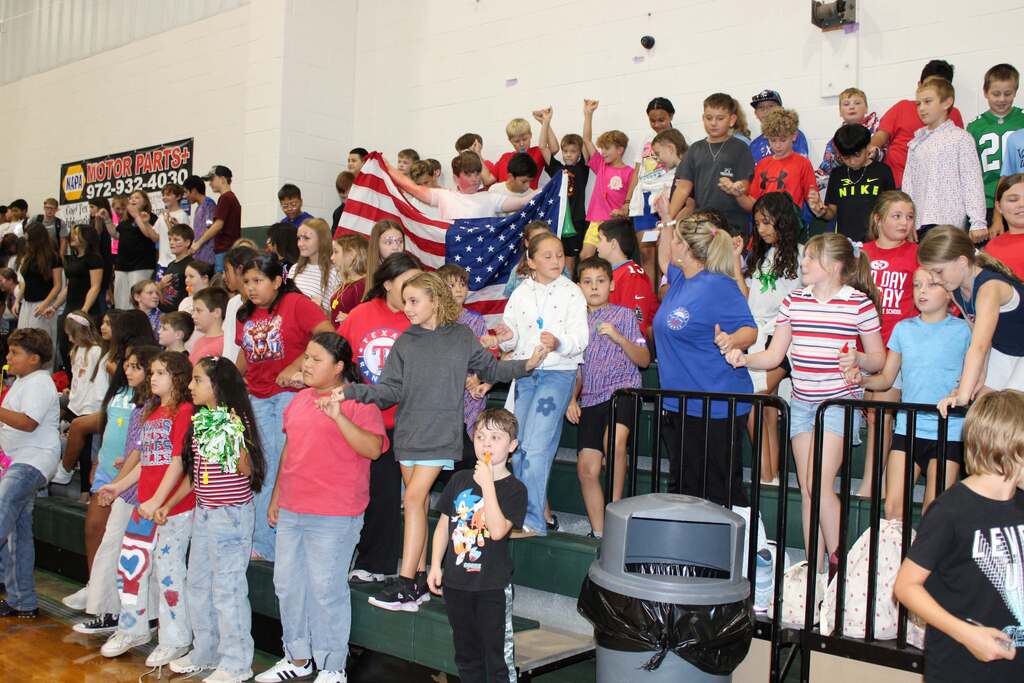 5th graders in the stand