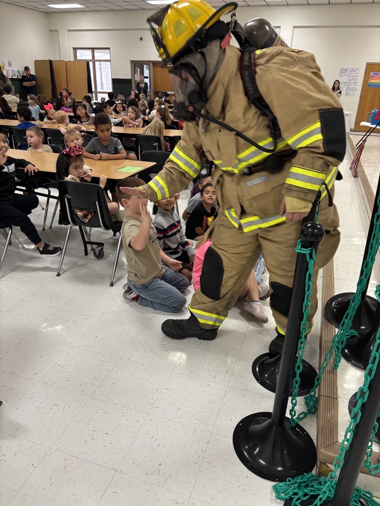 picture of students with fire fighter