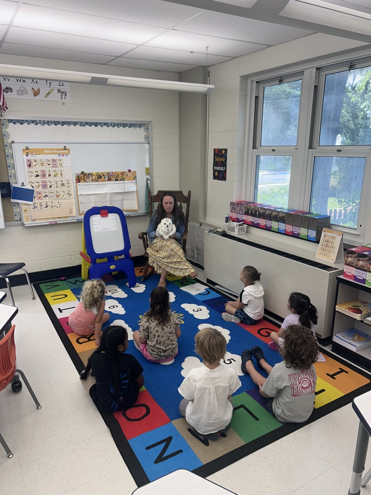 Kindergarten FUNdations with Mama Echo and Baby Echo