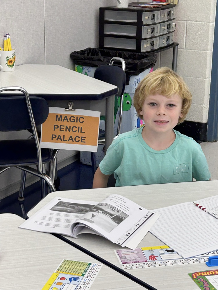 MAGIC PENCIL PALACE