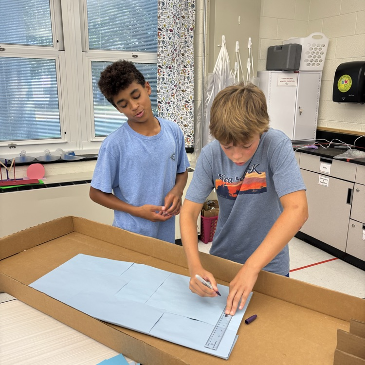 8th graders are making progress on their STEM cycle projects. Can you guess what they are making? 🪚🎨