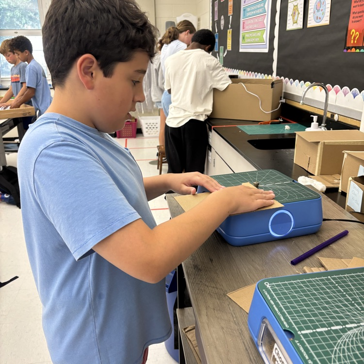 8th graders are making progress on their STEM cycle projects. Can you guess what they are making? 🪚🎨