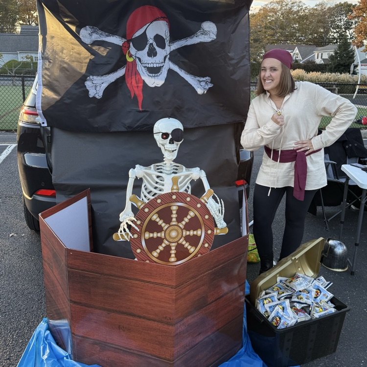 Trunk-or-Treat was a huge success! Many thanks to the SGES PTO and all of the families who made this such a fun evening! Happy Halloween! 🧡